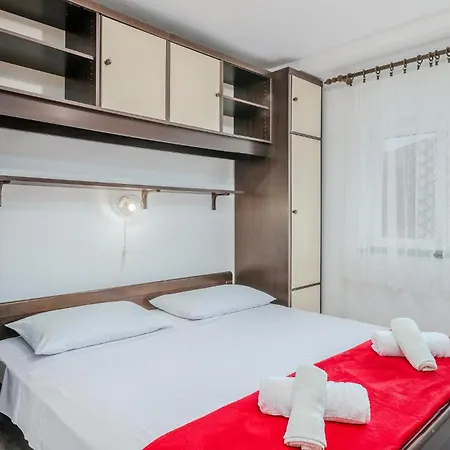 2 Bedroom Lovely In * Jurandvor
