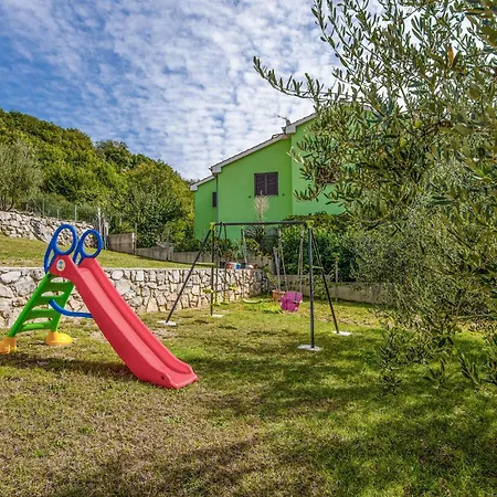 Apartament 2 Bedroom Lovely In *