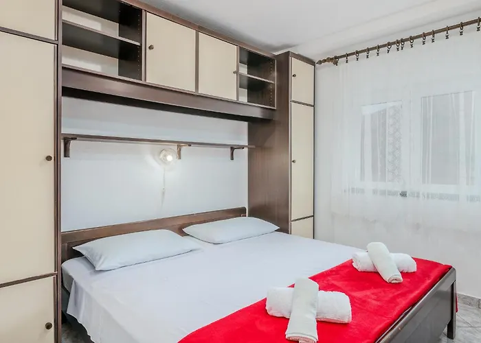 2 Bedroom Lovely In * Jurandvor