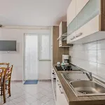 2 Bedroom Lovely In شقة